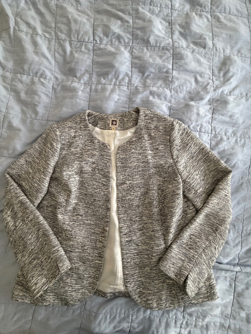 Anne Klein Gray & White Textured Open Blazer